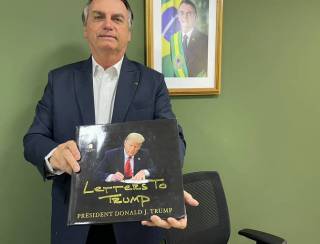 Substituto de Eduardo Bolsonaro em comissão segue cartilha pró Trump, Musk e Milei