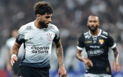 Corinthians vence Barcelona, mas amarga terceira queda na pré-Libertadores