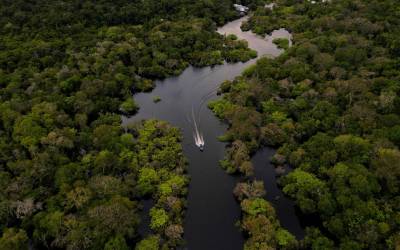 MPF diz que projeto de crédito de carbono pressiona ribeirinhos por aval em troca de poço e internet no Amazonas