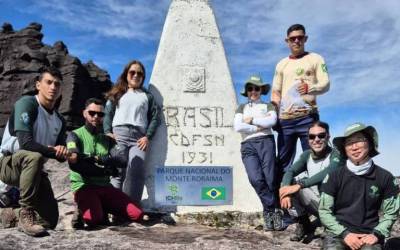 Lado brasileiro do monte Roraima ganha sinalização do ICMBio