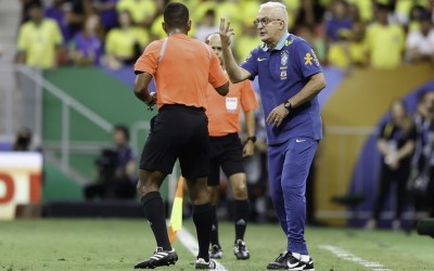 Brasil convoca mais quatro jogadores para clássico contra Argentina